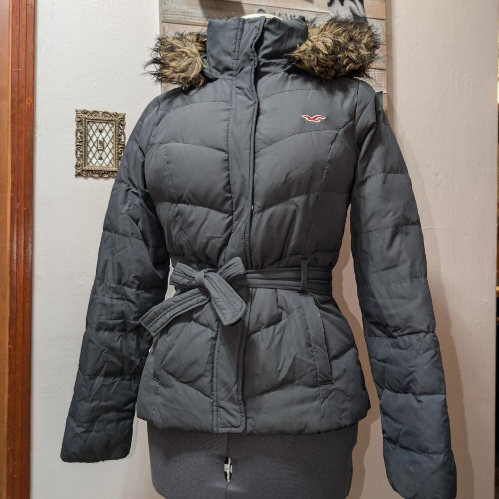 Vintage Y2K Hollister-co Women's Grey Faux Fur Trim Down Feather Jacket